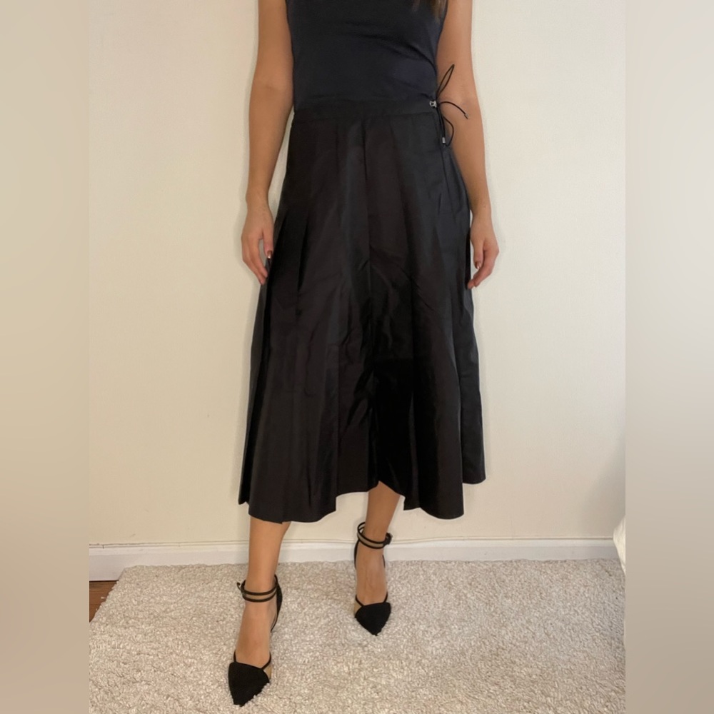 Moncler black nylon pleaded skirt. Made in Italy. Size 2US.